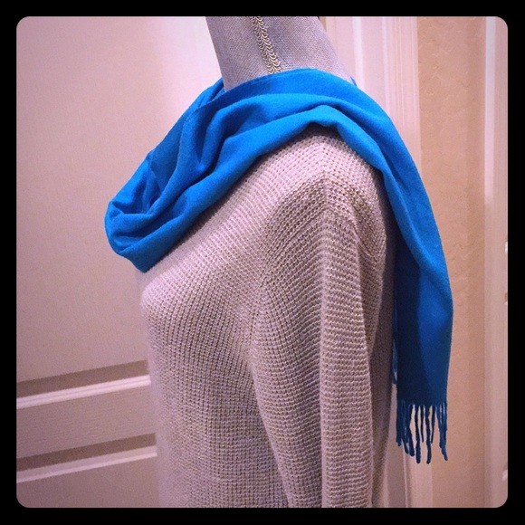 Vintage Blue Scarf - Picture 5 of 7